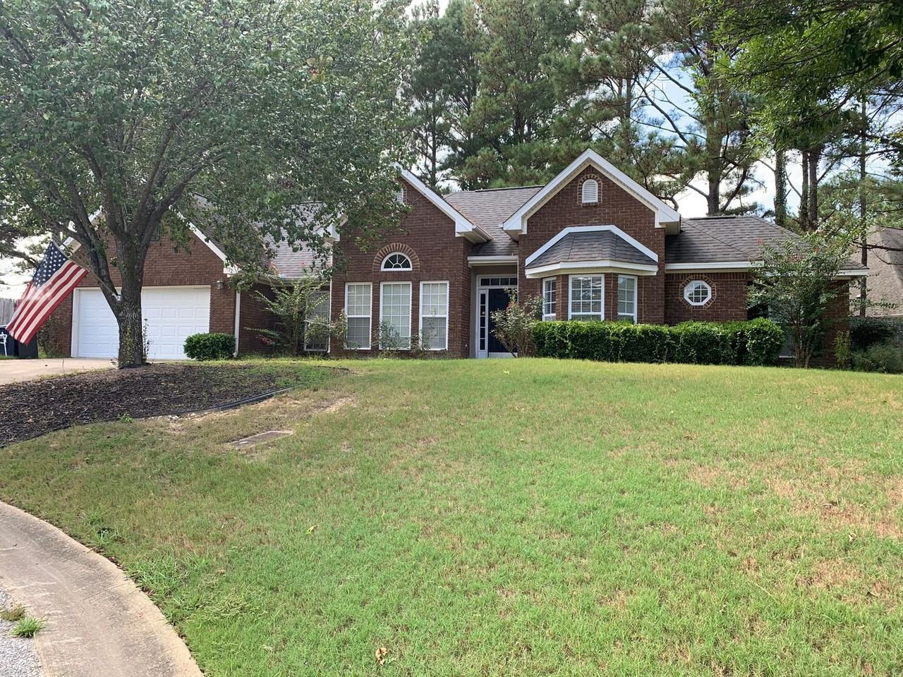 3672 Hawthorne Ct - Photo 2 of 21