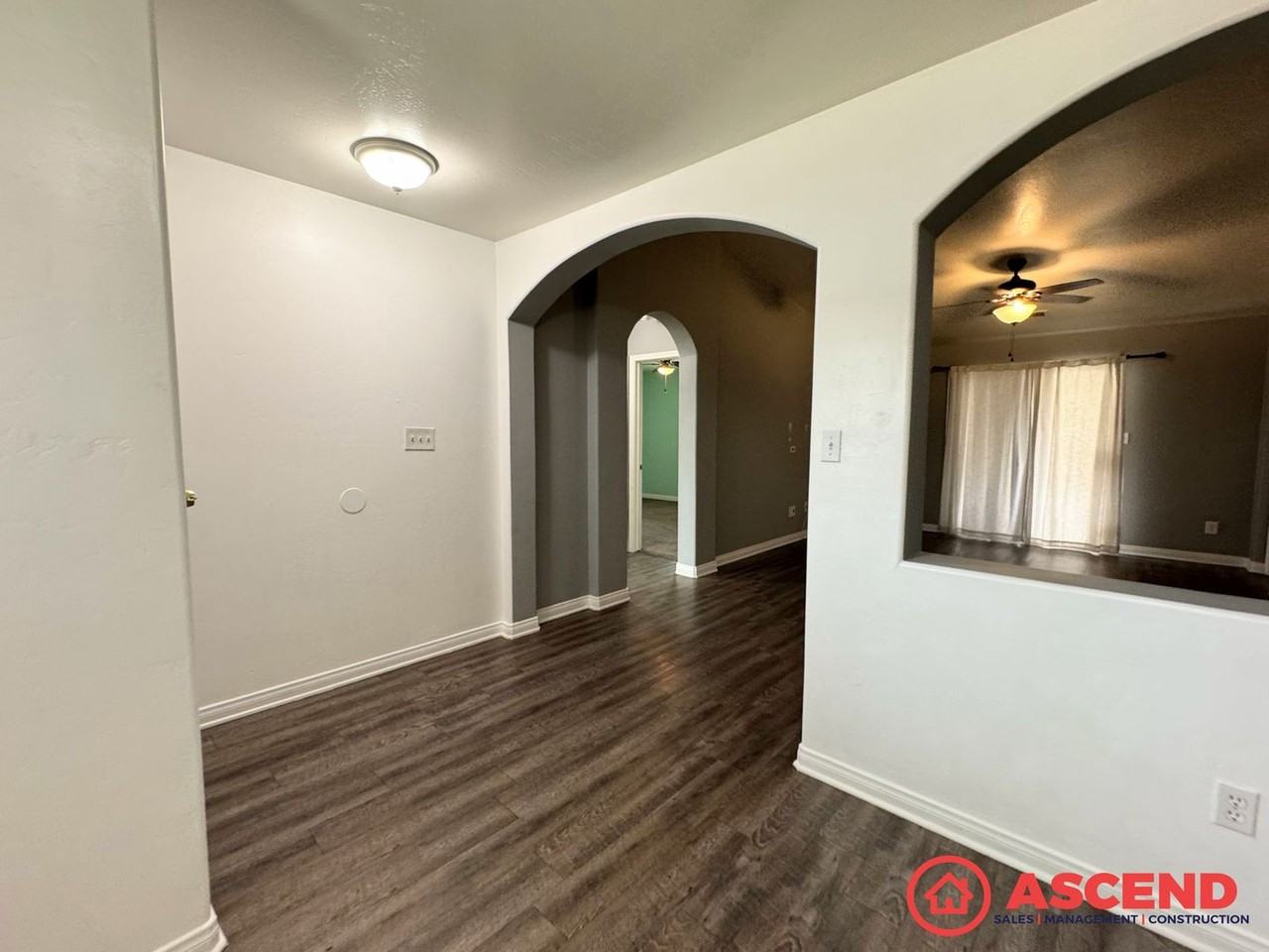 302 Tanner Michael Dr - Photo 2 of 12