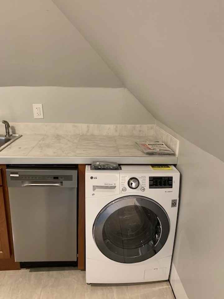 749 Chislett St - Photo 6 of 15