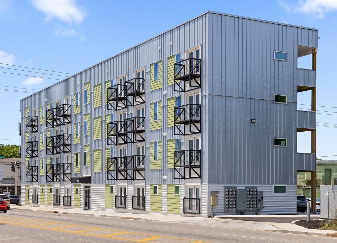 East Line Apartments | Modern Studio Apartments in Downtown Chattanooga - Photo 6 of 16