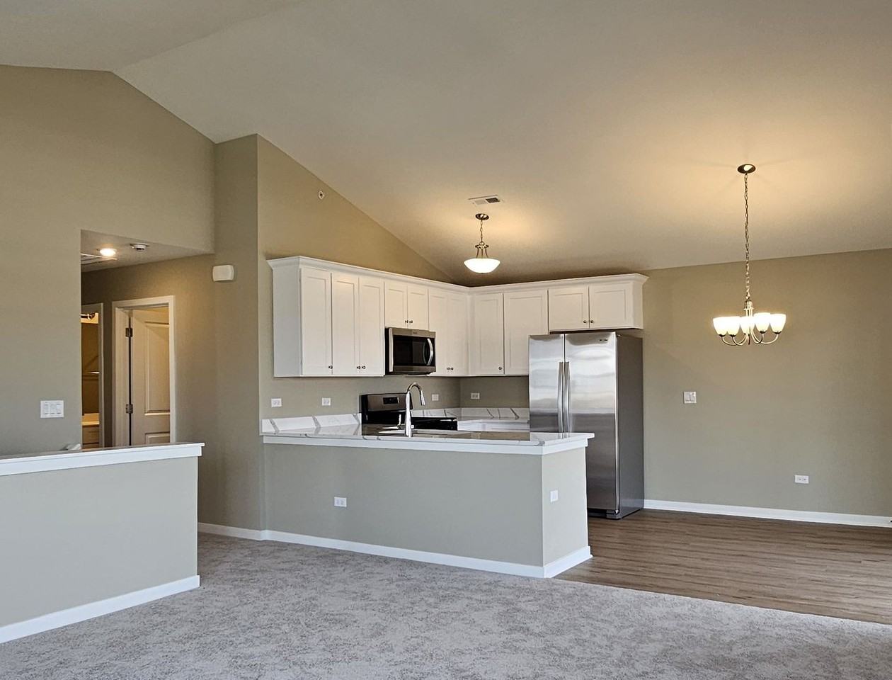 430 430 Timber Pointe Drive - Photo 6 of 19