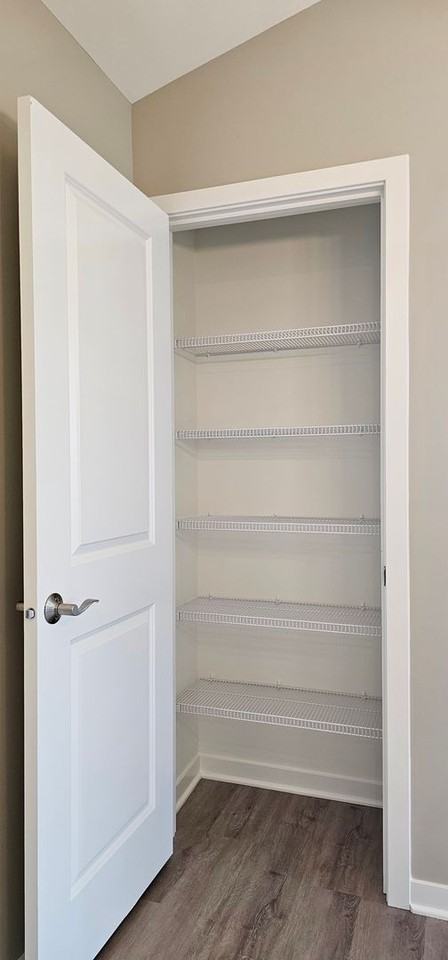 430 430 Timber Pointe Drive - Photo 7 of 19