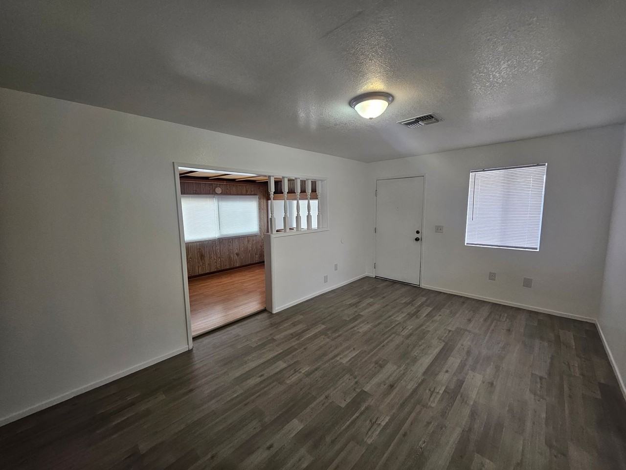 734 Swan Dr - Photo 3 of 11
