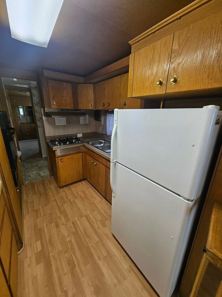 734 Swan Dr - Photo 6 of 11