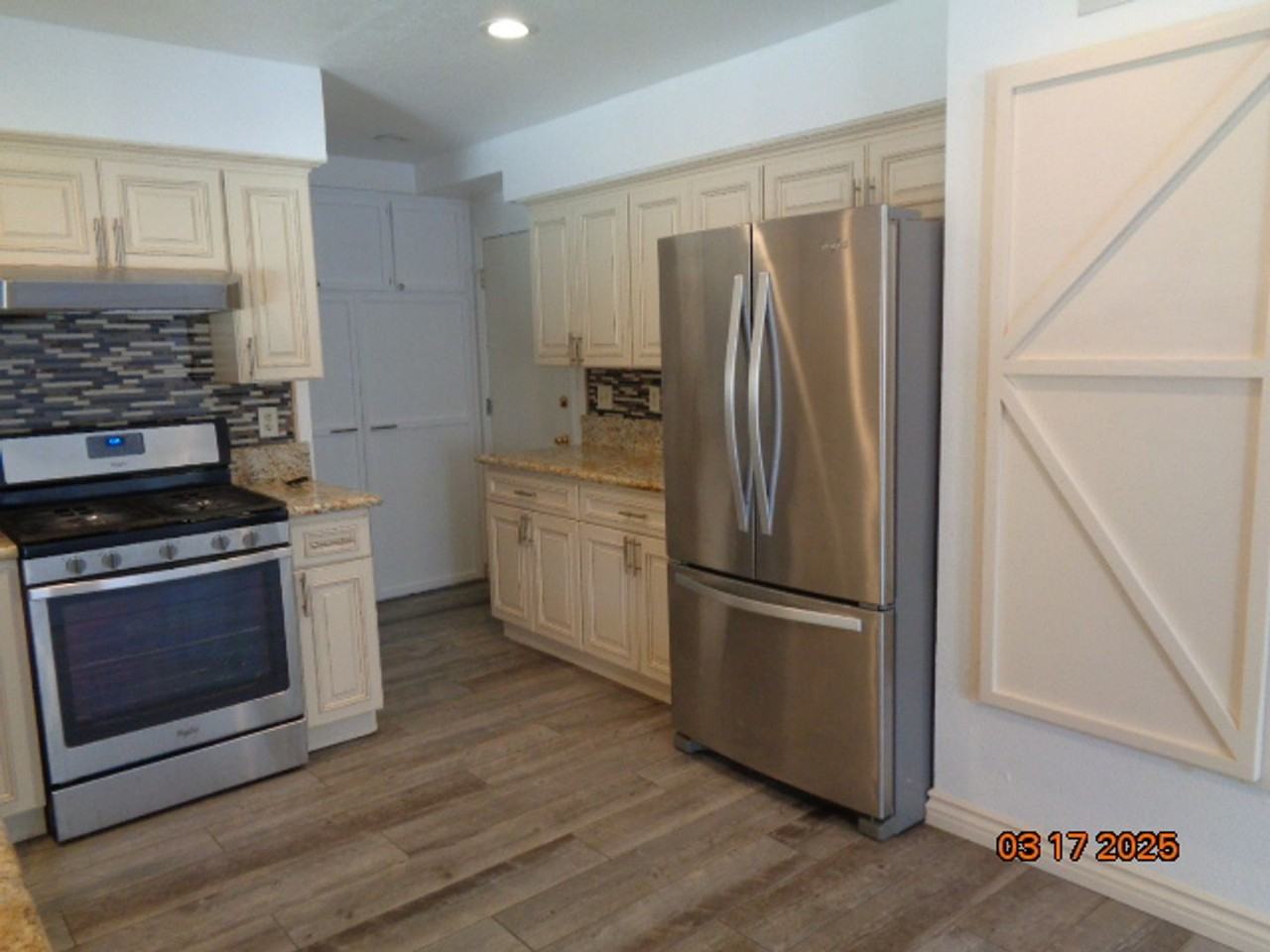 1338 Safari Ct - Photo 7 of 20