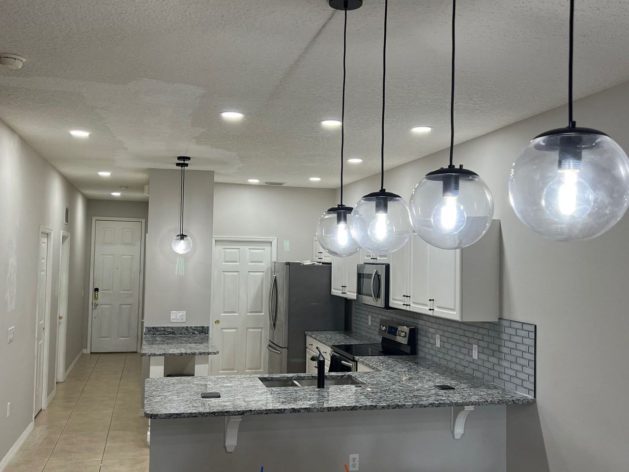 3421 Home Town Ln - Photo 3 of 17