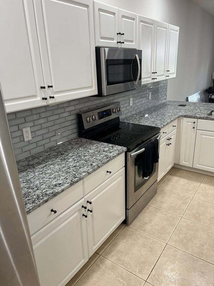 3421 Home Town Ln - Photo 5 of 17