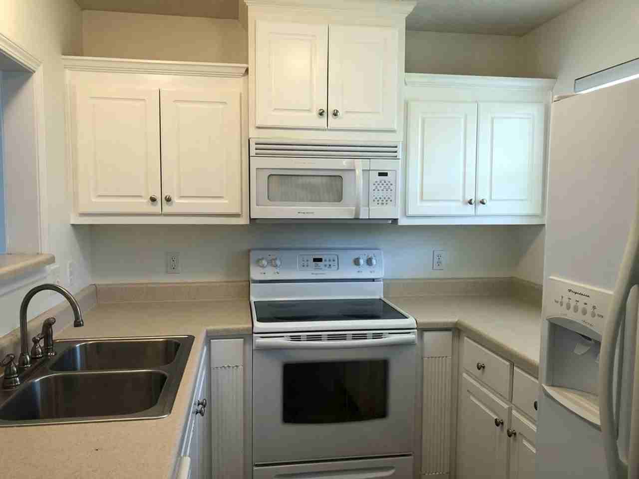 103 Thistlewood Dr - Photo 2 of 19