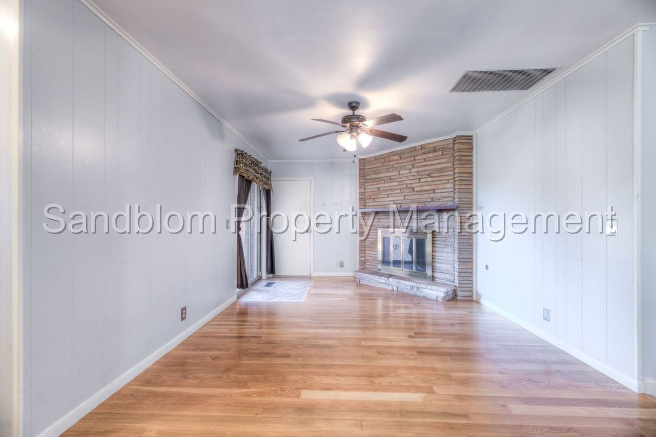 3156 S 74th East Ave - Photo 7 of 20