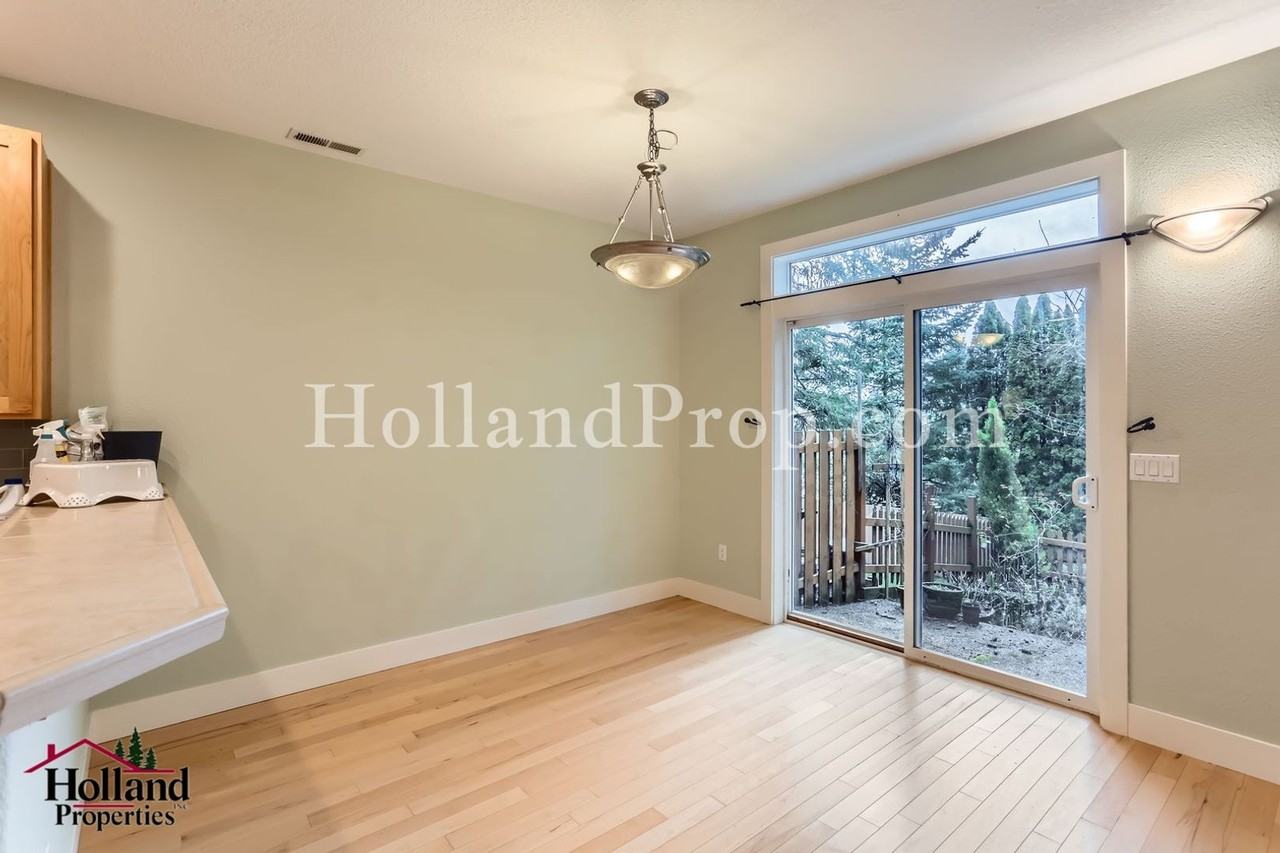 9540 Sw Lodestone Dr - Photo 6 of 18