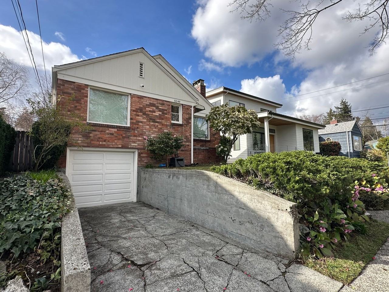 5249 37th Ave Ne - Photo 3 of 49