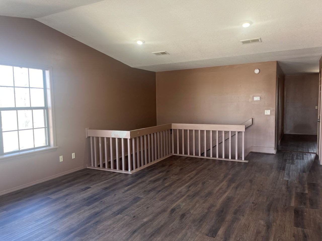 317 W 16th Ct #A - Photo 7 of 13