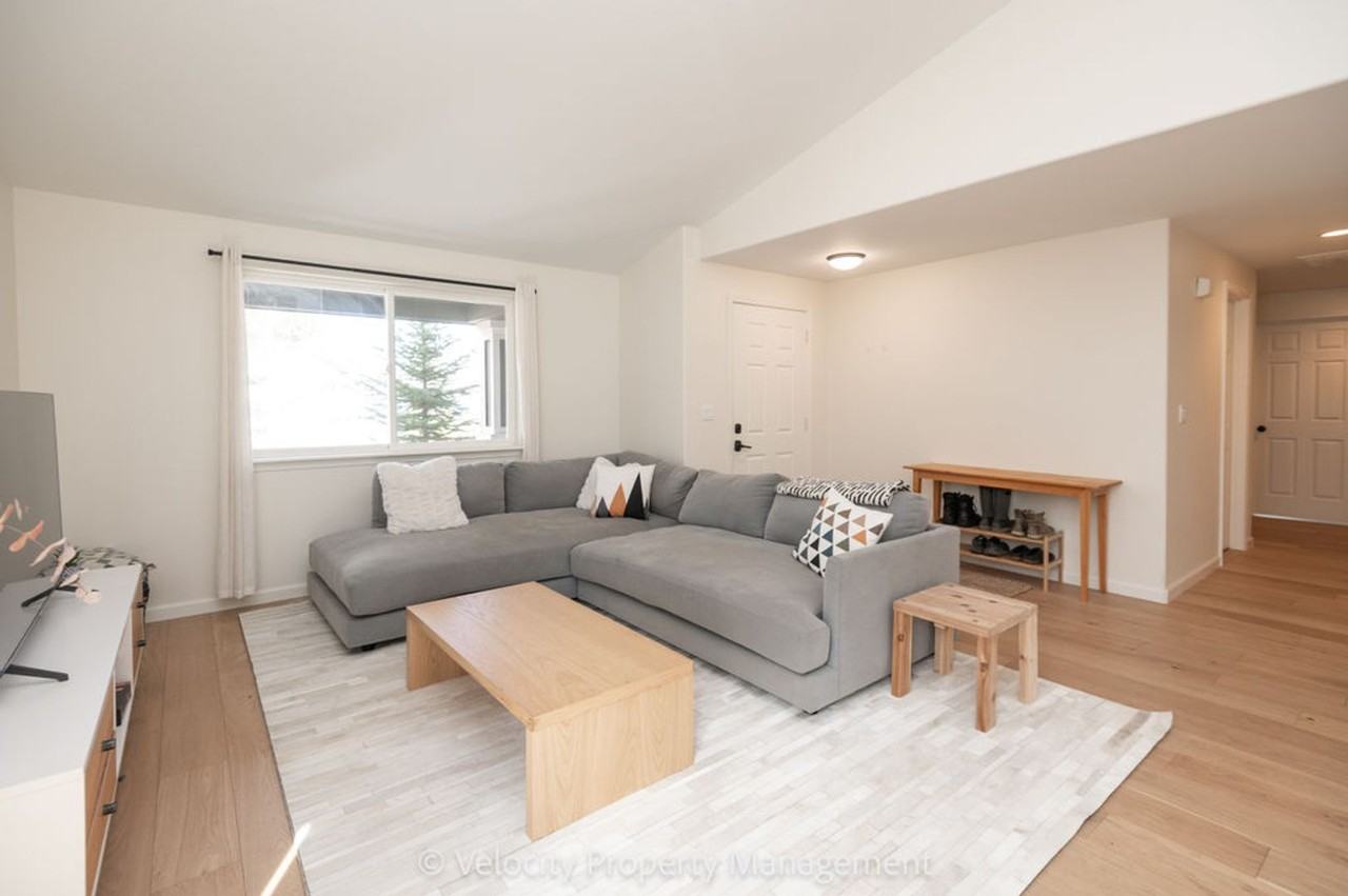 61336 Stardrift Dr - Photo 2 of 27