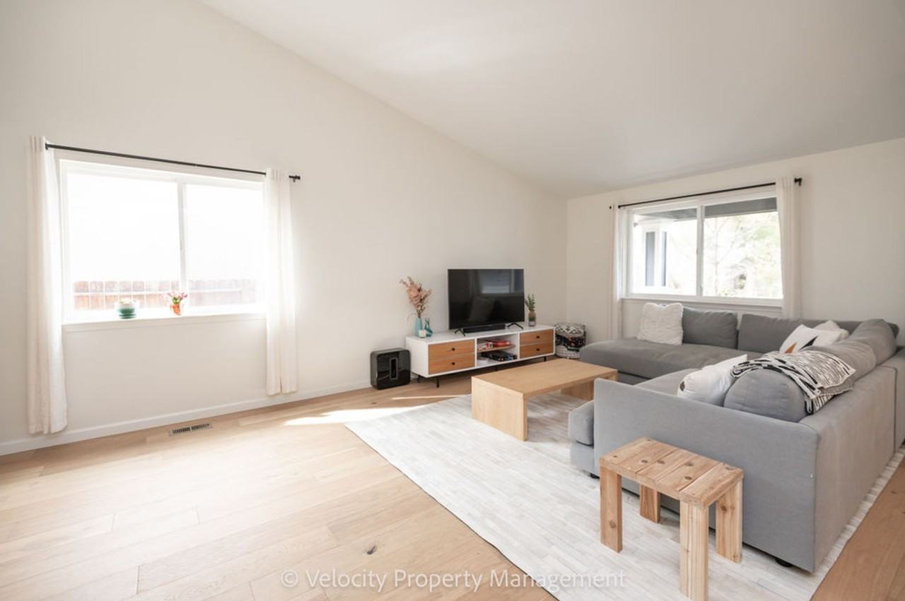 61336 Stardrift Dr - Photo 3 of 27