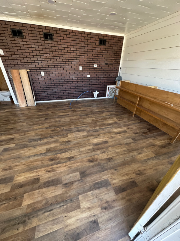 213 E Harrison St - Photo 2 of 6