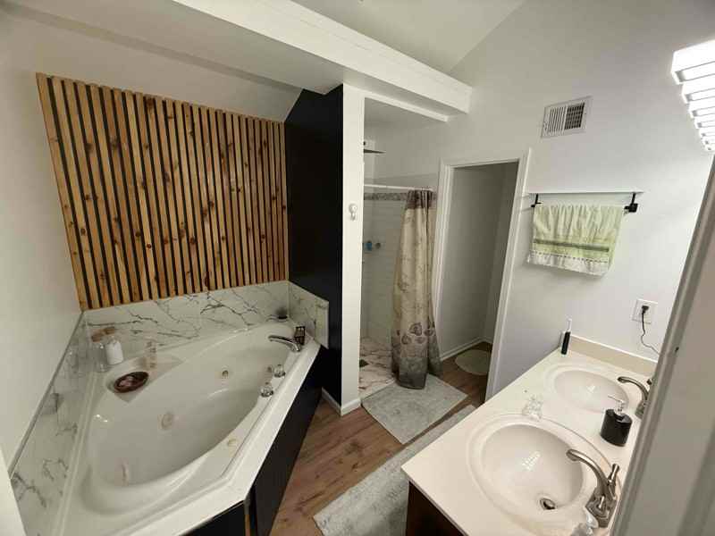 1549 W Dartmouth St - Photo 5 of 22