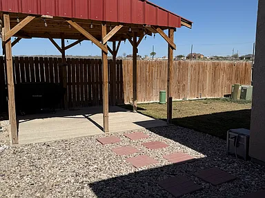 1010 Tesoro Stone - Photo 2 of 15