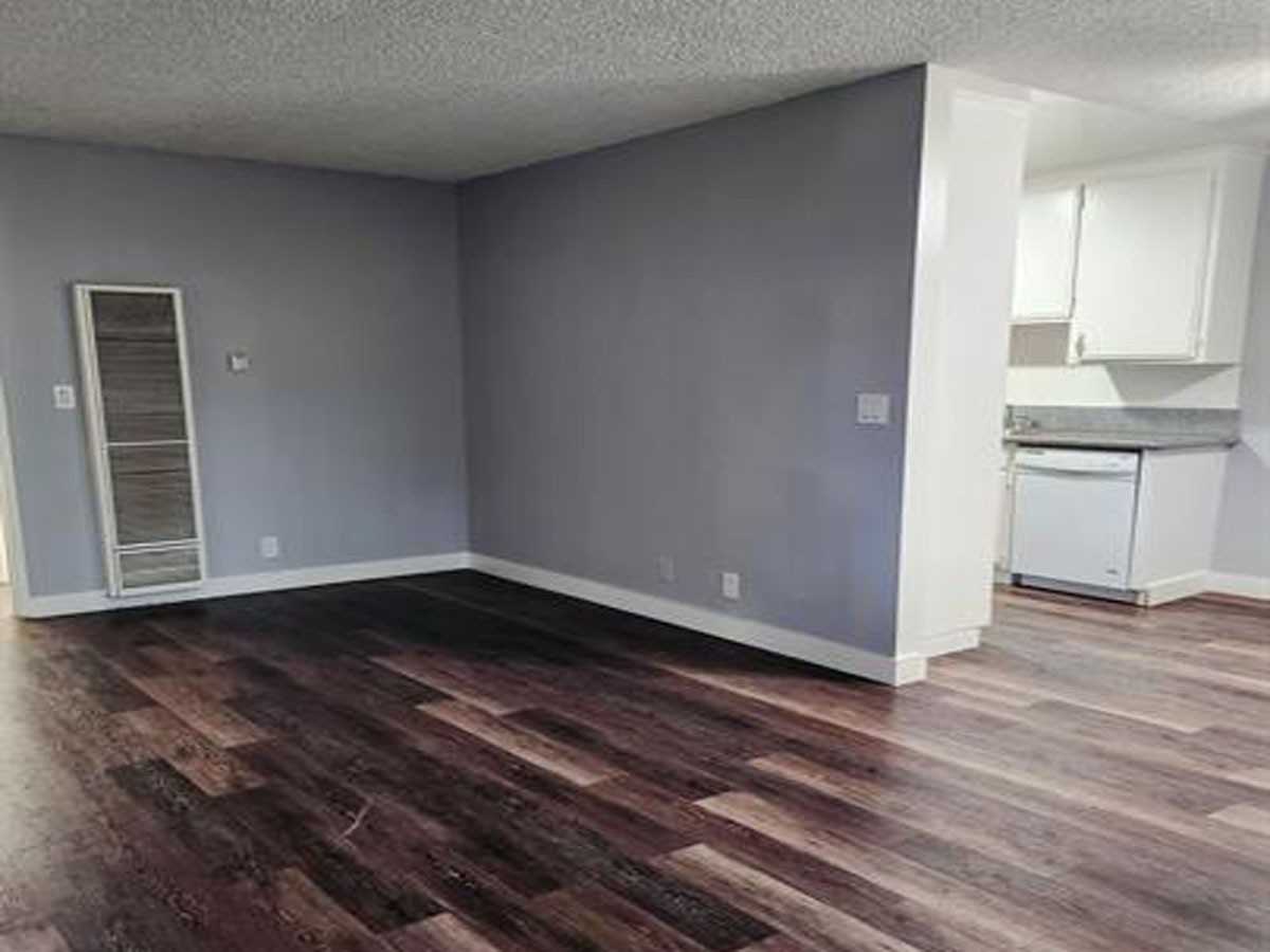 215 South Rampart Boulevard - Photo 2 of 36