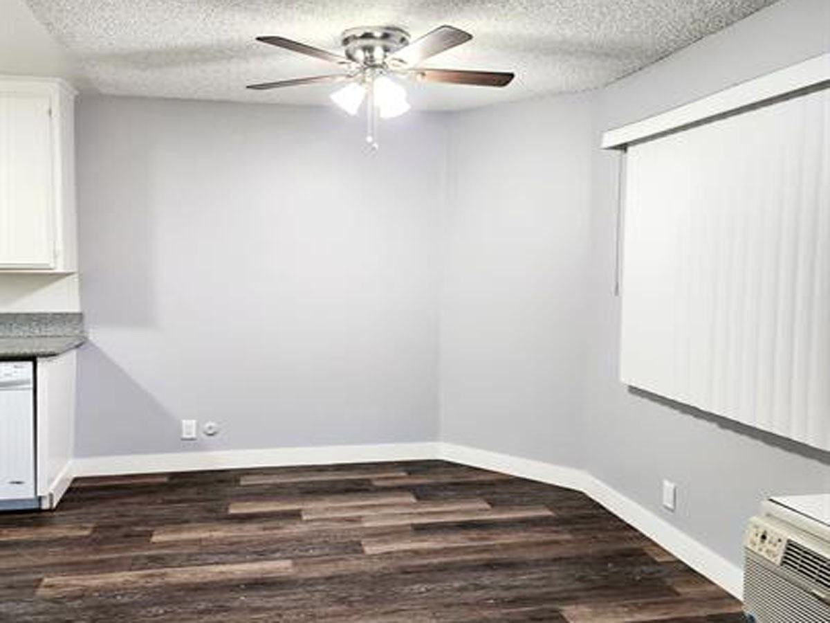 215 South Rampart Boulevard - Photo 5 of 36