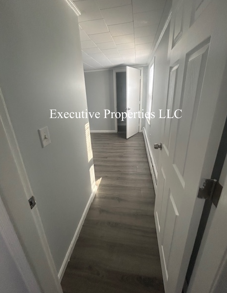 205 - 207 North Main Street - Photo 2 of 14