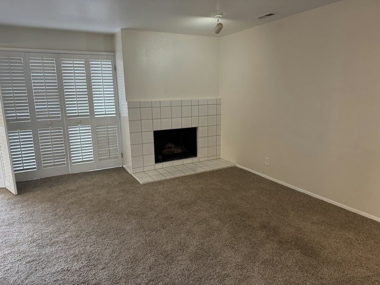 3665 East 3820 South, Unit 1 - Photo 7 of 9