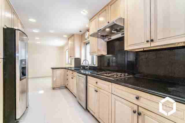 267 Newkirk Ave - Photo 2 of 10