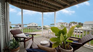 featured image of 99 Jupiter Point Road