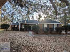 featured image of 550 Laurenburg Dr