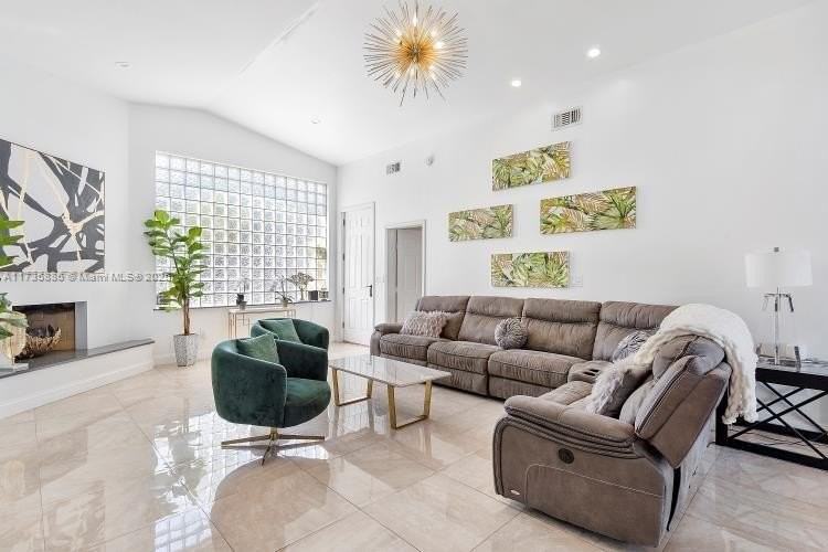 2541 Ne 195th St #0 - Photo 6 of 50