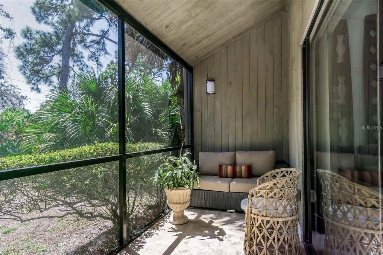 101 Woodland Pl - Photo 7 of 39