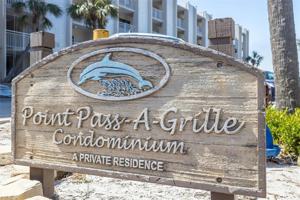 featured image of 200 1st Ave #212