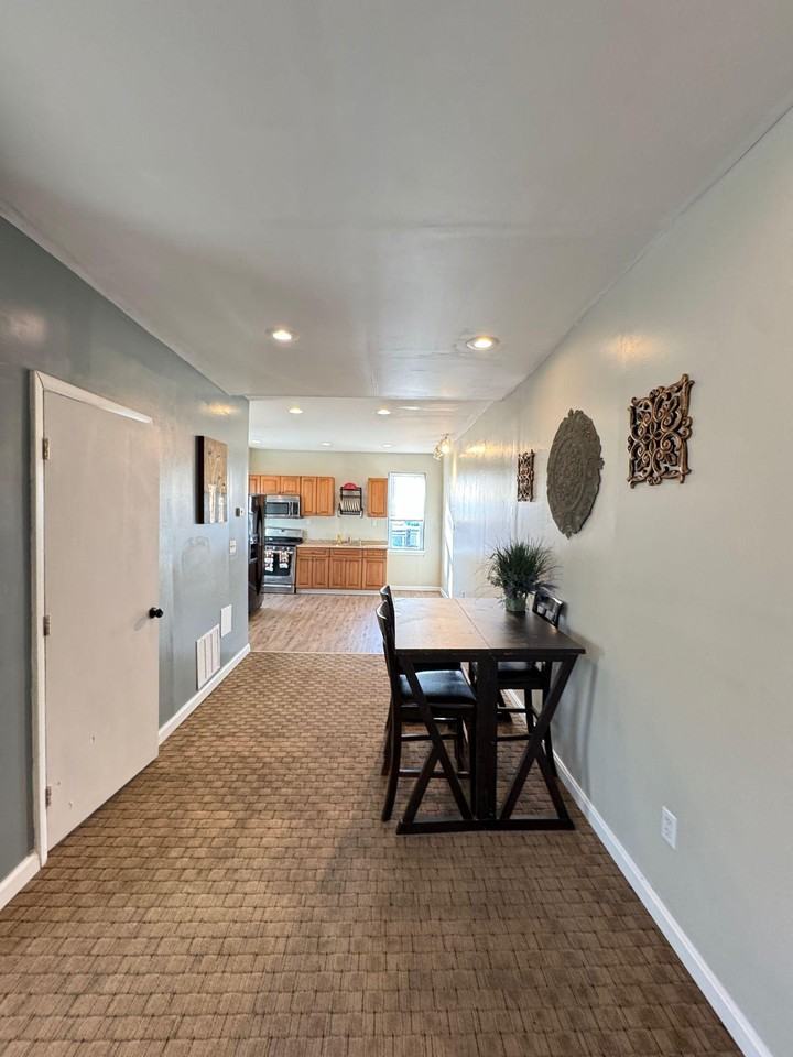 N Monroe St - Photo 2 of 9