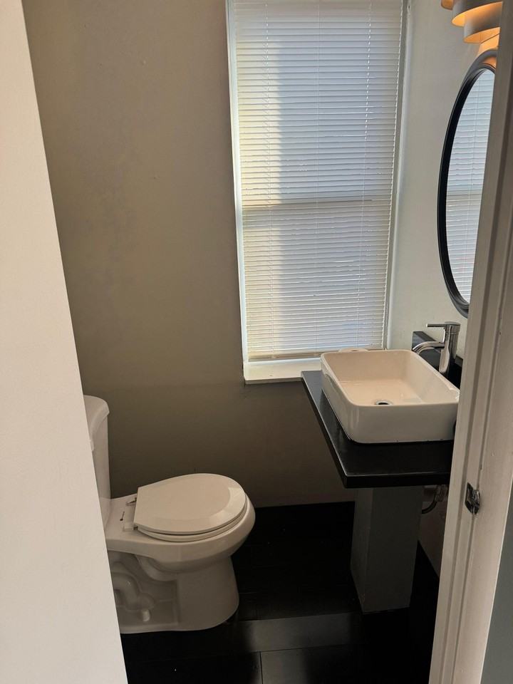 N Monroe St - Photo 3 of 9