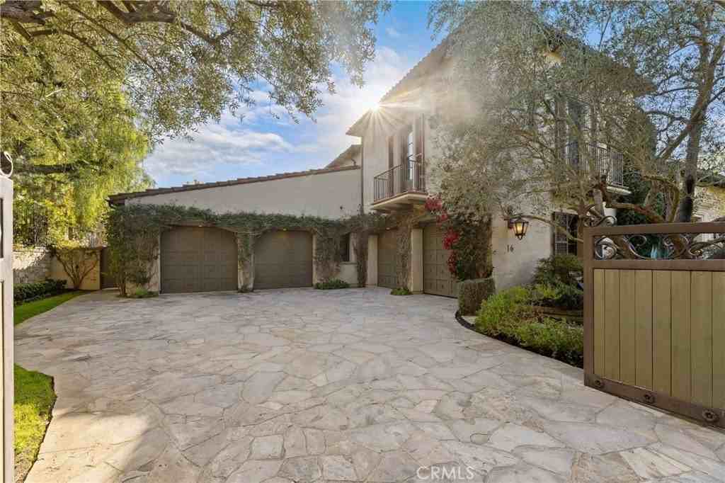 16 Shore Walk - Photo 3 of 50