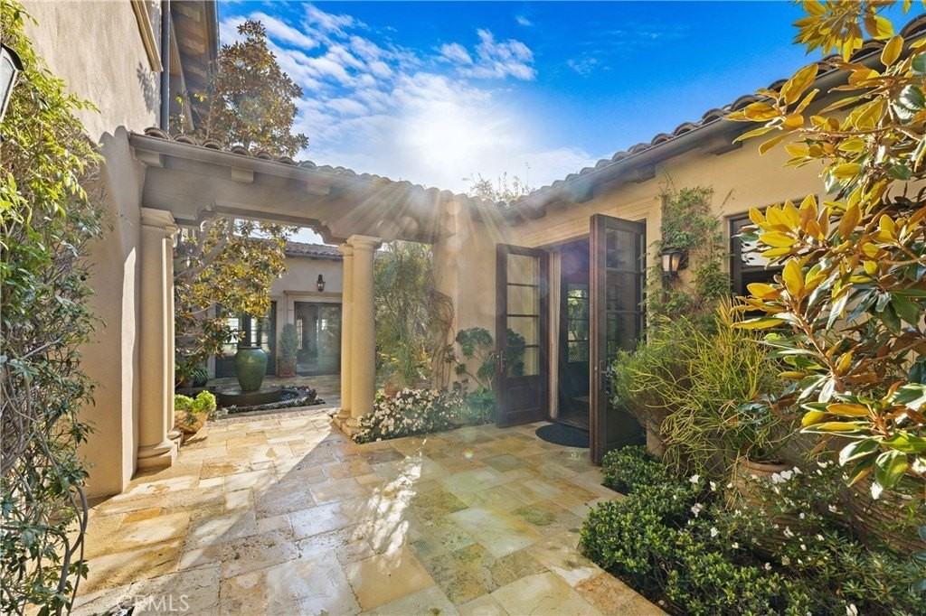 16 Shore Walk - Photo 5 of 50