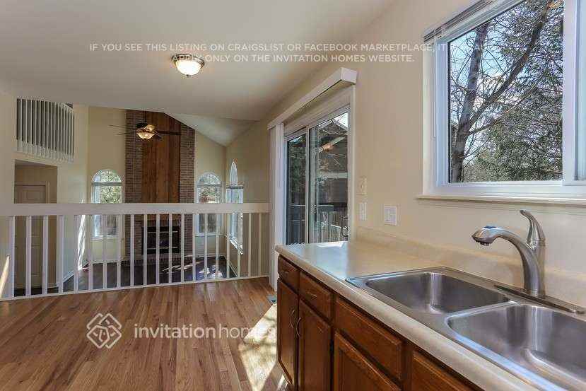 12438 W 84th Dr - Photo 7 of 23