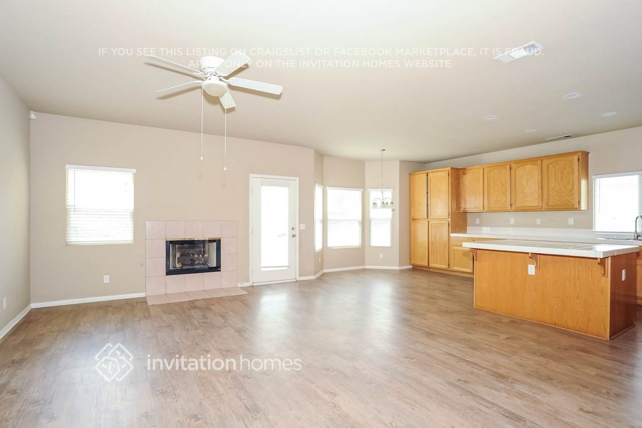 4208 Sungate Dr - Photo 7 of 18