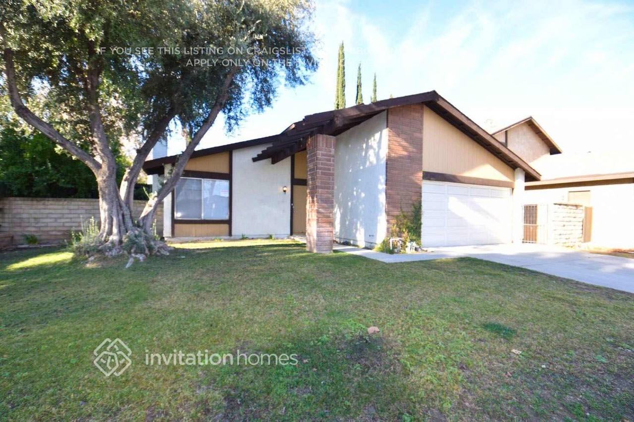 25409 Via Labrada - Photo 2 of 5