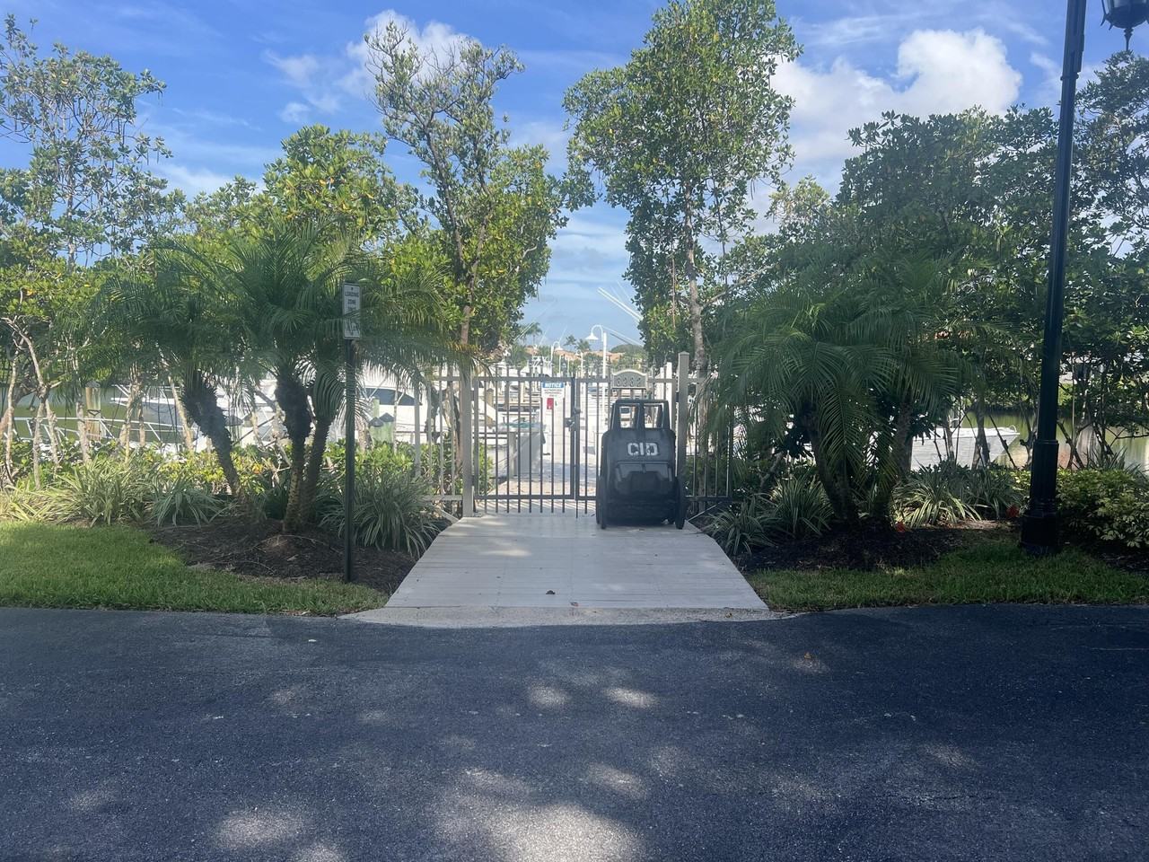 3232 Casseekey Island Rd #10S - Photo 6 of 8