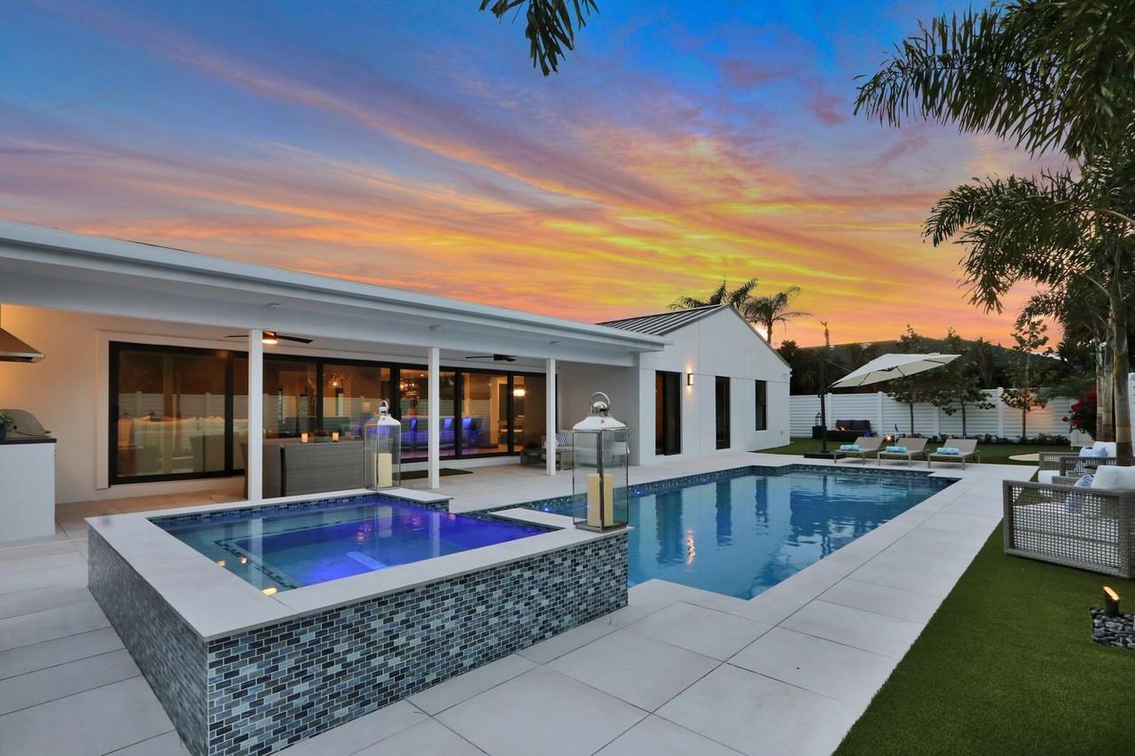 441 South Lyra Circle - Photo 7 of 50