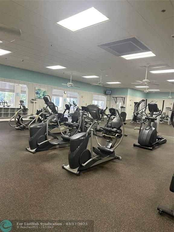 71 Normandy B 71 - Photo 3 of 9