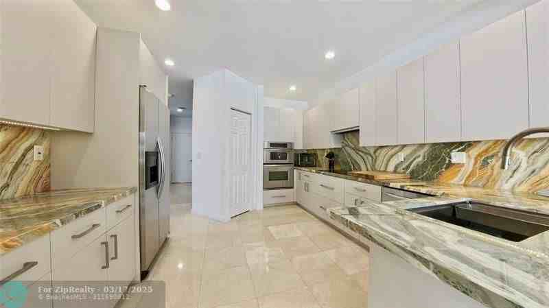 4331 W Tradewinds Ave - Photo 7 of 38