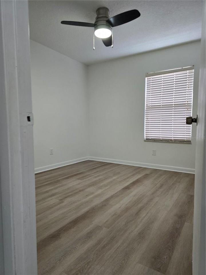 5505 Nokomis Cir - Photo 7 of 17