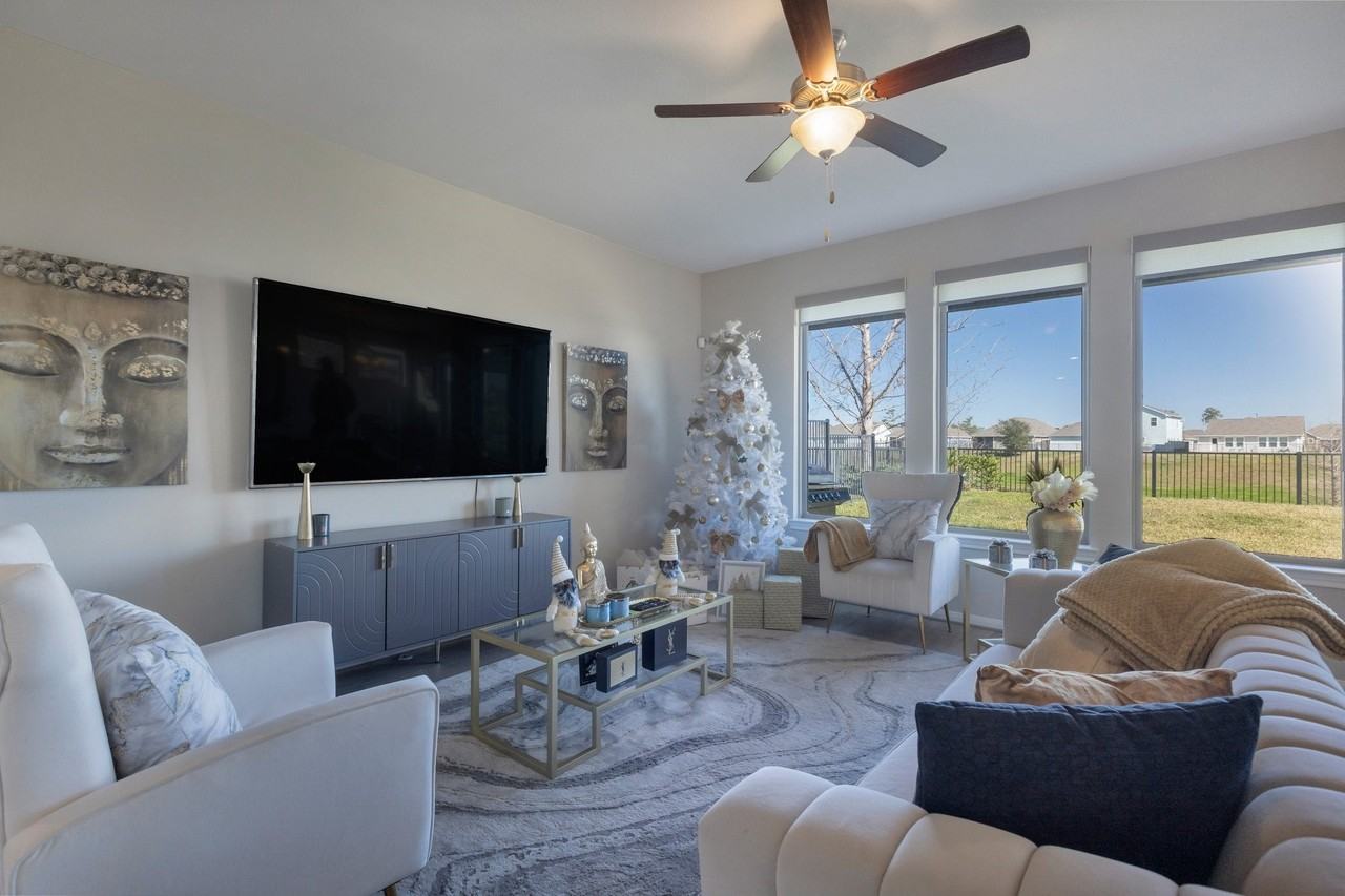 15782 Cairnwell Bend Dr - Photo 3 of 22