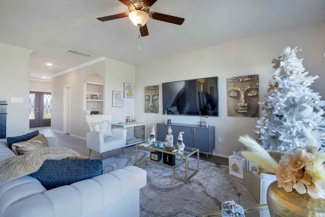 15782 Cairnwell Bend Dr - Photo 4 of 22