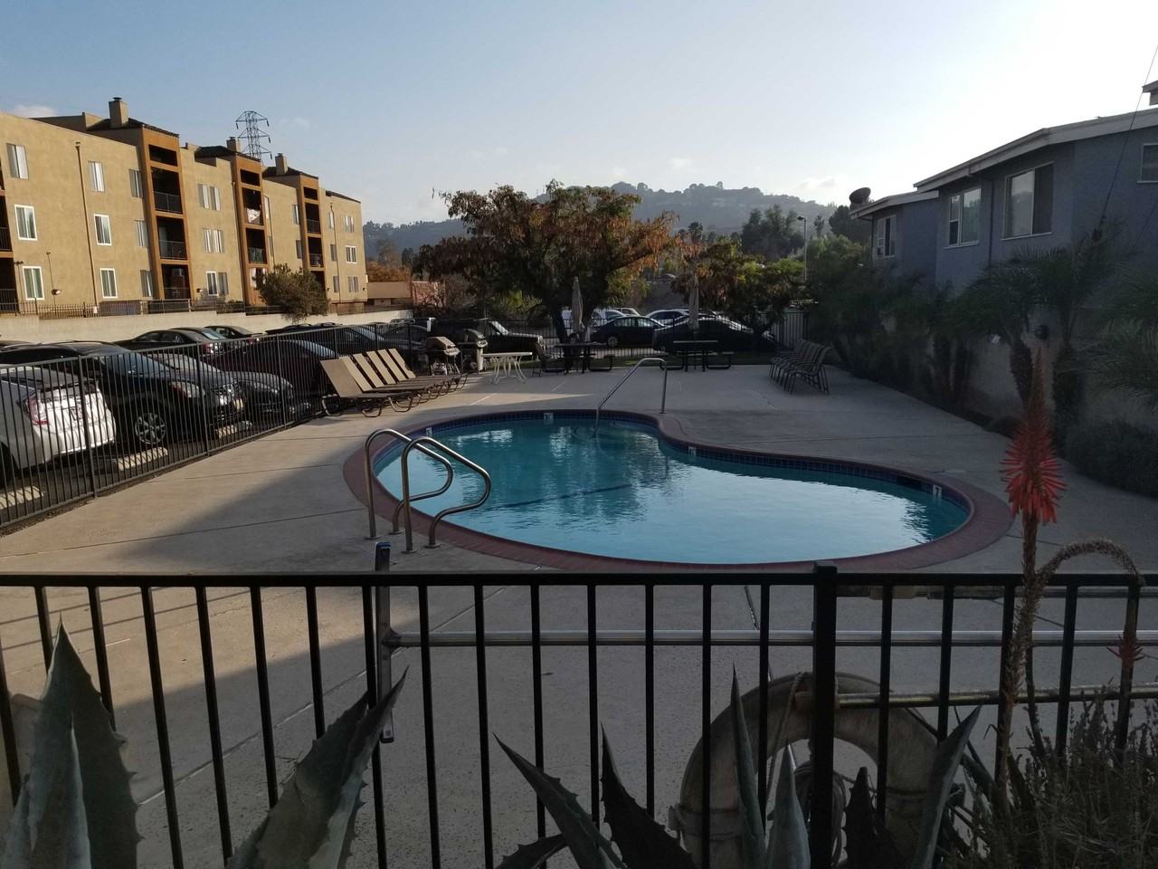 Moorpark St - Photo 7 of 32