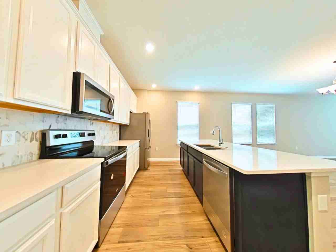 14387 Braemar St - Photo 7 of 48