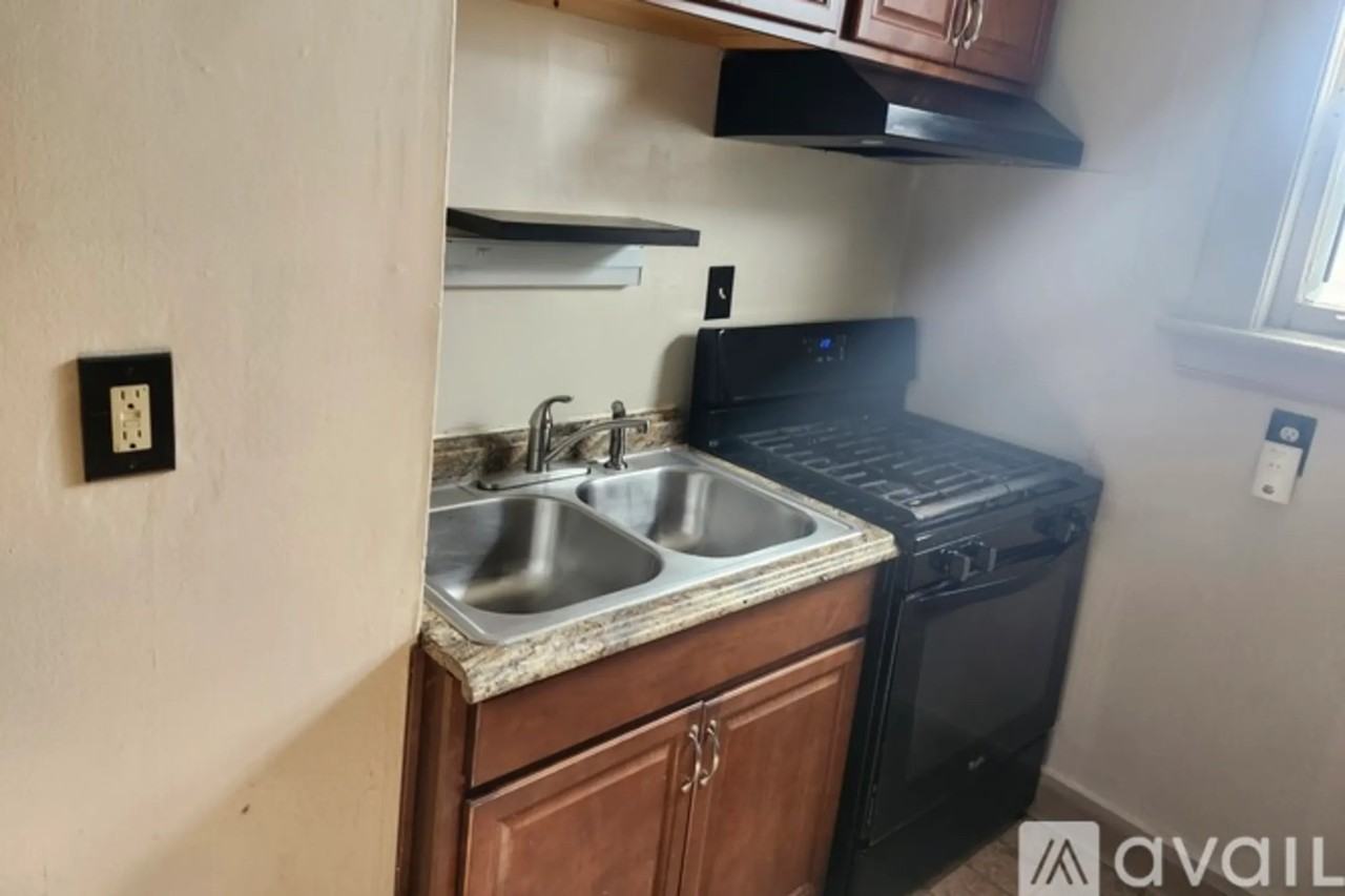 461 State St Apt 1 - Photo 3 of 18