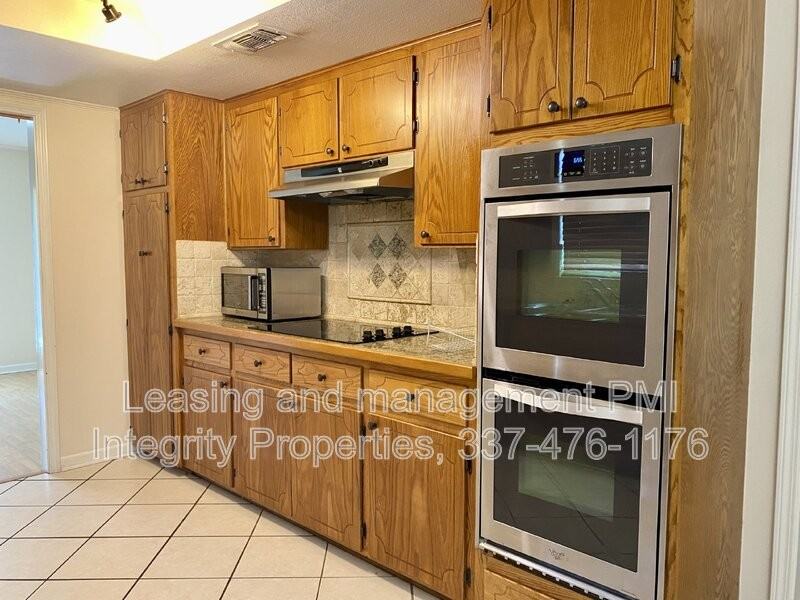 5714 Ardmore Dr - Photo 4 of 21