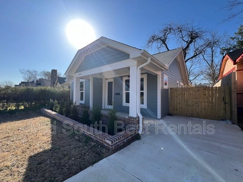 1637 Netherwood Ave - Photo 3 of 10